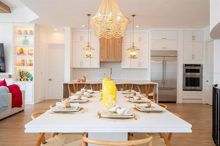 Image No.10-5 Bed Property for sale