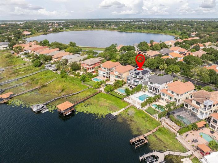 Image No.3-5 Bed Property for sale