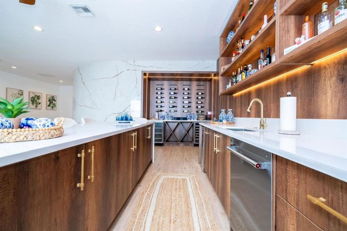 Image No.32-5 Bed Property for sale