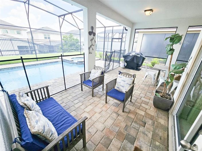 Image No.53-6 Bed Property for sale