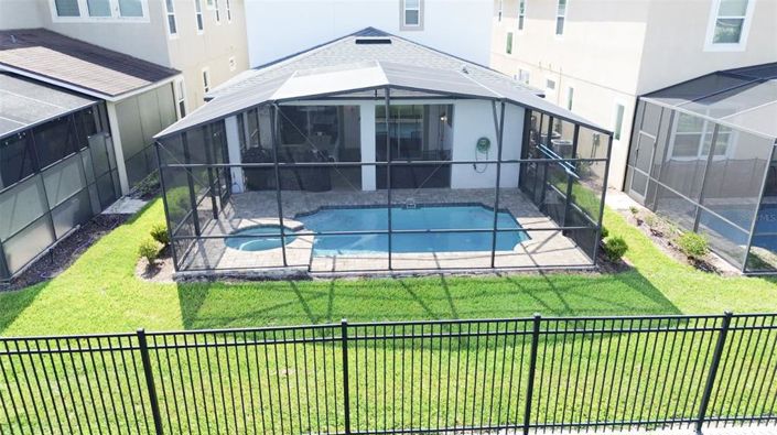 Image No.61-6 Bed Property for sale