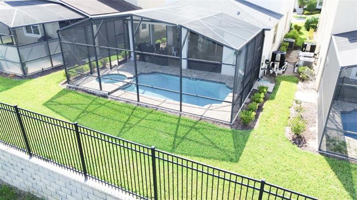 Image No.62-6 Bed Property for sale