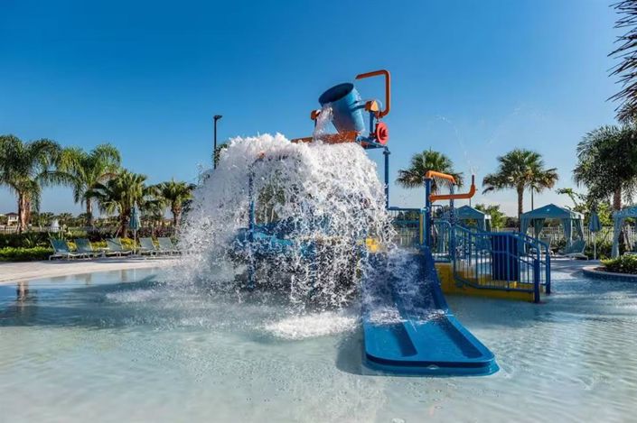 Image No.70-6 Bed Property for sale