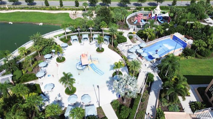 Image No.74-6 Bed Property for sale