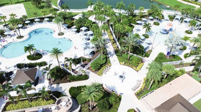 Image No.75-6 Bed Property for sale