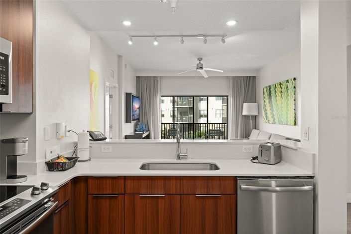 Image No.5-3 Bed Property for sale