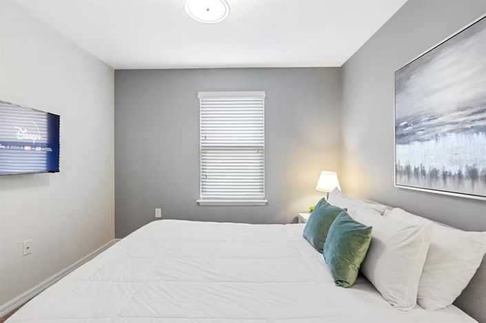 Image No.18-5 Bed Townhouse for sale