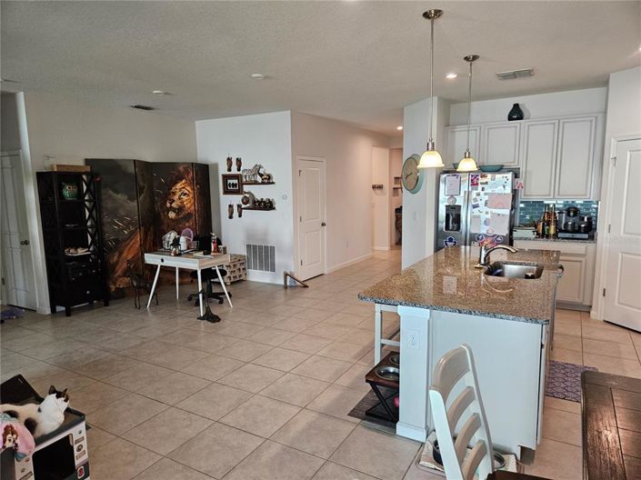 Image No.28-3 Bed Property for sale