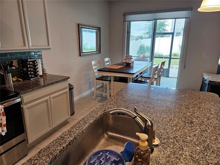 Image No.29-3 Bed Property for sale