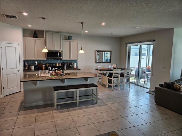 Image No.9-3 Bed Property for sale