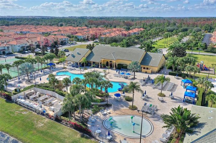 Image No.10-4 Bed Townhouse for sale