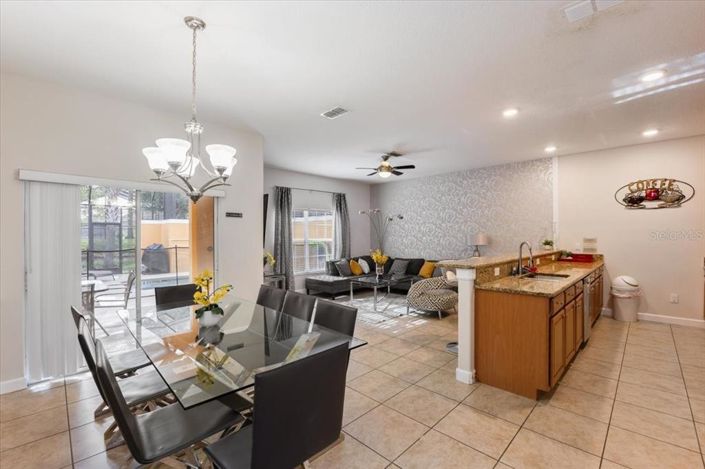 Image No.21-4 Bed Townhouse for sale