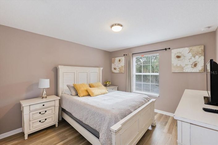 Image No.28-4 Bed Townhouse for sale