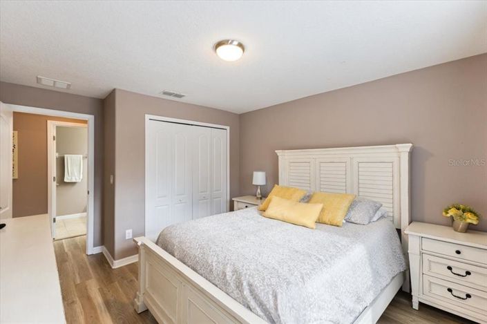 Image No.29-4 Bed Townhouse for sale