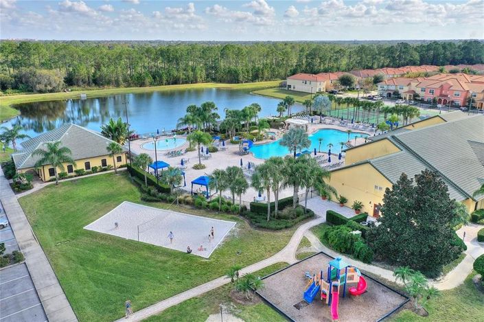 Image No.3-4 Bed Townhouse for sale