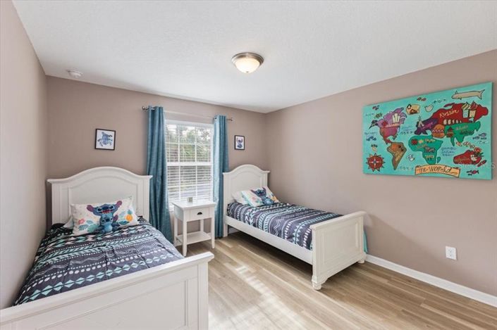 Image No.30-4 Bed Townhouse for sale