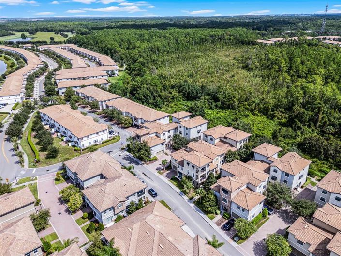 Image No.56-4 Bed Townhouse for sale