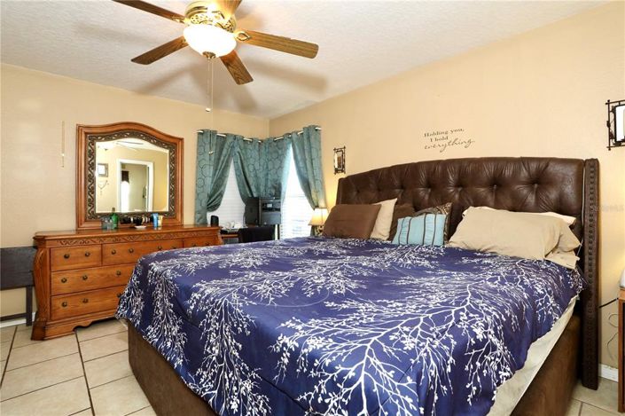 Image No.11-Propriété de 3 chambres à vendre à Clermont