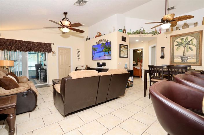 Image No.8-Propriété de 3 chambres à vendre à Clermont