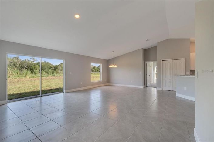 Image No.20-Propriété de 4 chambres à vendre à Kissimmee