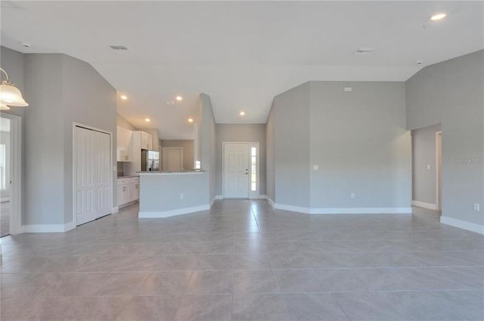 Image No.4-Propriété de 4 chambres à vendre à Kissimmee