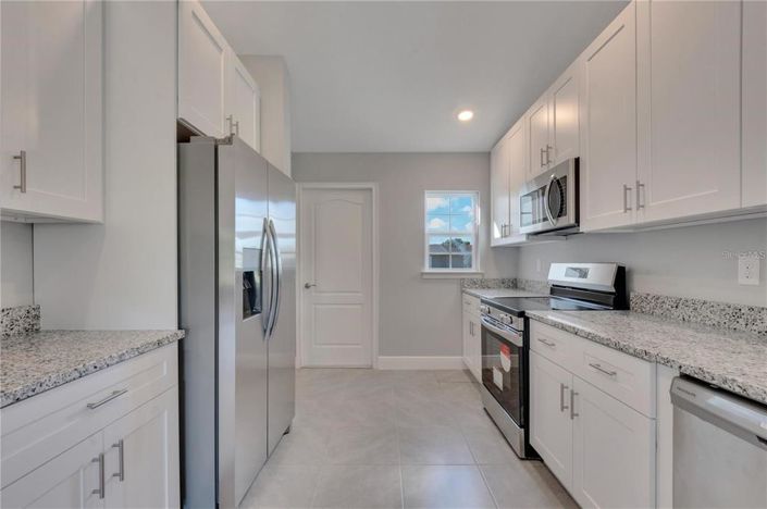 Image No.8-Propriété de 4 chambres à vendre à Kissimmee