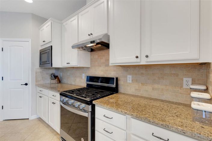 Image No.13-2 Bed Property for sale