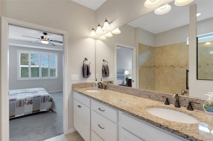 Image No.25-2 Bed Property for sale