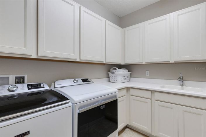 Image No.32-2 Bed Property for sale