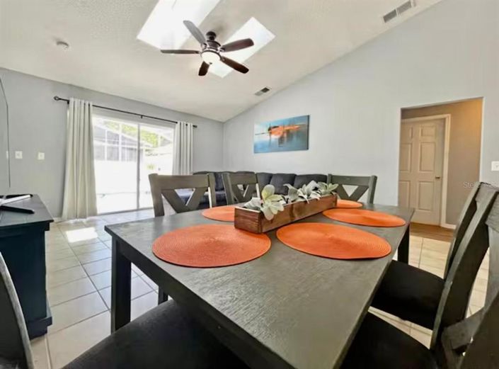 Image No.8-3 Bed Property for sale