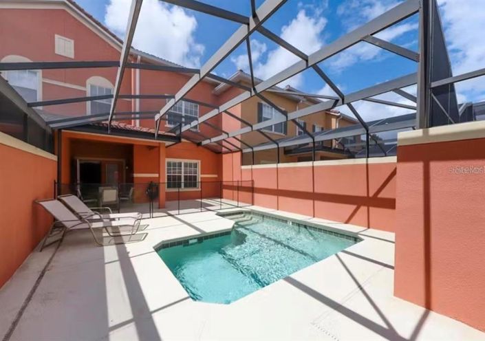 Image No.21-4 Bed Townhouse for sale