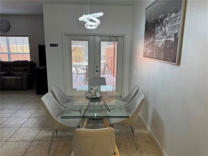 Image No.3-4 Bed Townhouse for sale