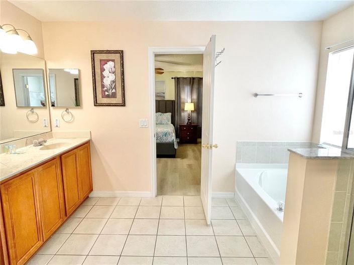 Image No.30-Propriété de 4 chambres à vendre à Davenport