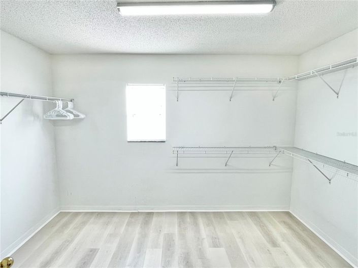 Image No.33-Propriété de 4 chambres à vendre à Davenport