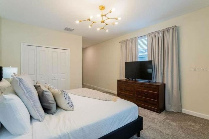 Image No.22-5 Bed Property for sale