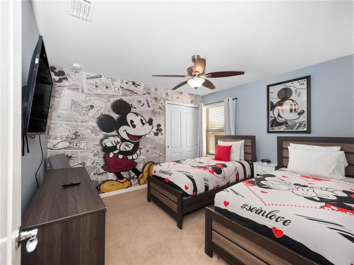 Image No.27-8 Bed Property for sale