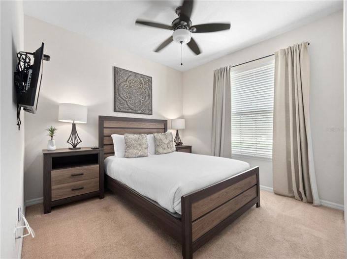 Image No.7-8 Bed Property for sale