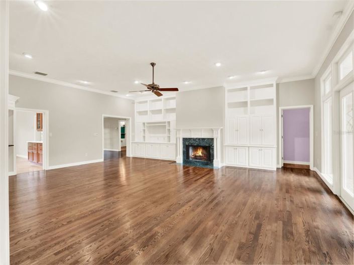 Image No.14-5 Bed Property for sale