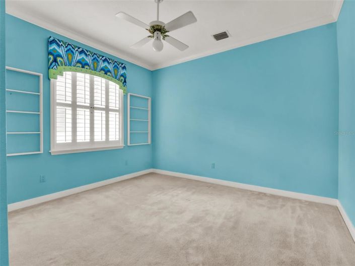 Image No.23-5 Bed Property for sale