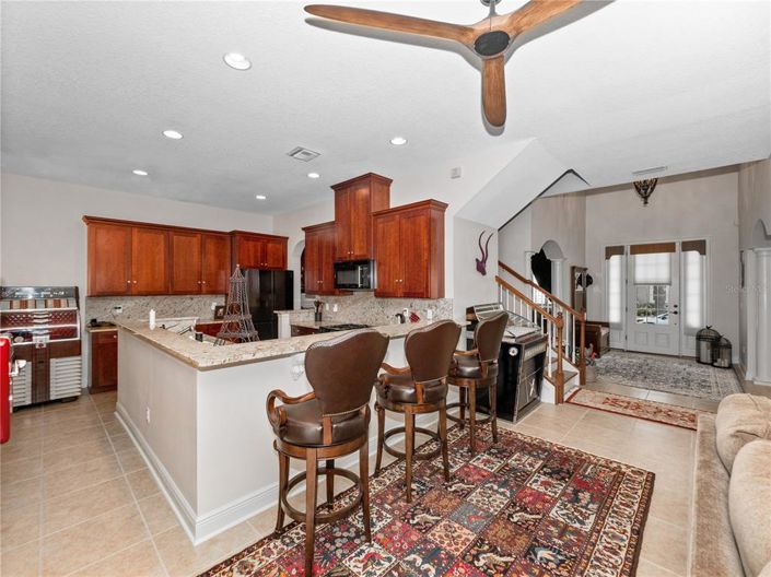 Image No.11-5 Bed Property for sale