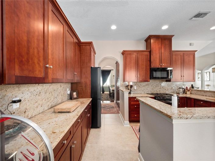 Image No.13-5 Bed Property for sale