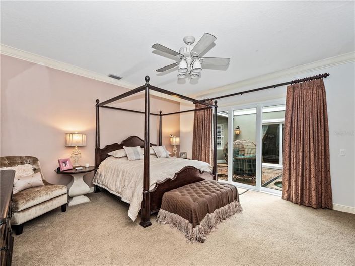 Image No.17-5 Bed Property for sale