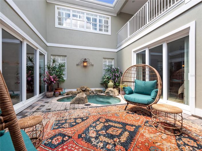 Image No.6-5 Bed Property for sale