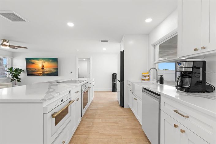 Image No.14-3 Bed Property for sale