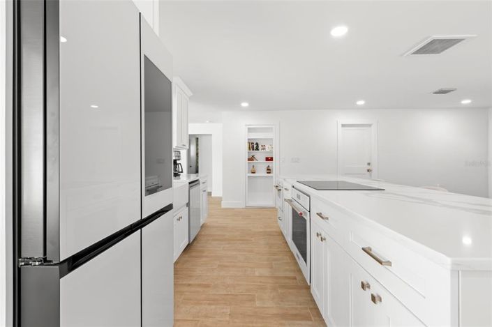 Image No.15-3 Bed Property for sale