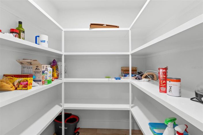 Image No.18-3 Bed Property for sale