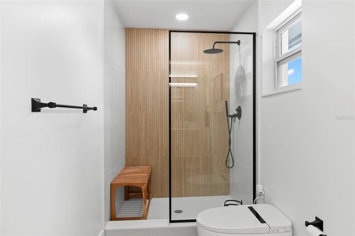 Image No.26-3 Bed Property for sale