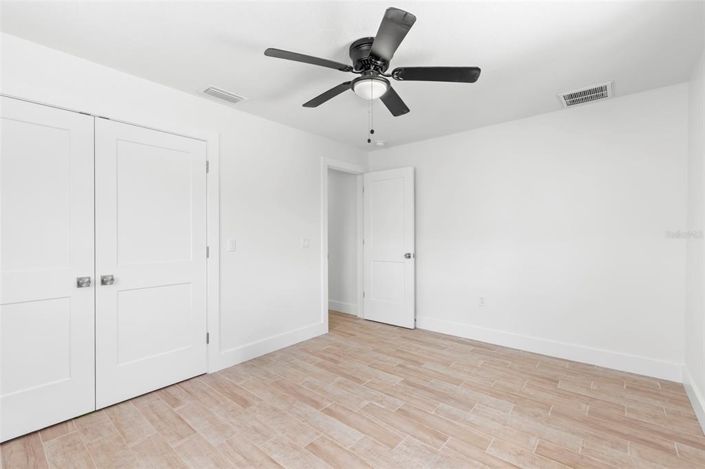 Image No.29-3 Bed Property for sale