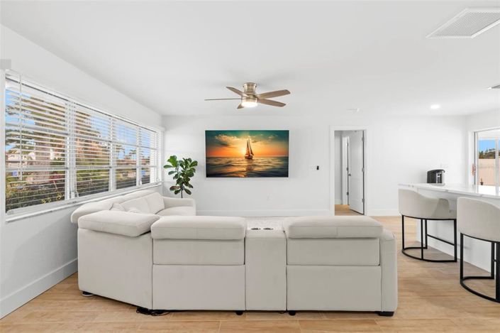 Image No.9-3 Bed Property for sale