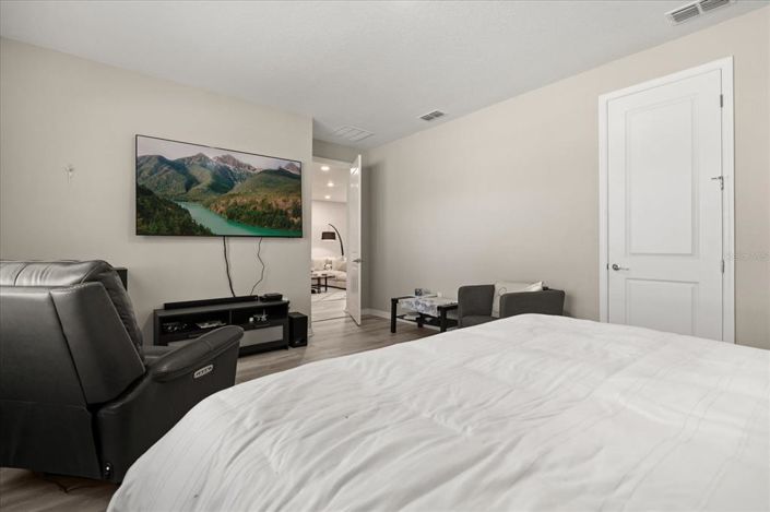 Image No.13-4 Bed Property for sale